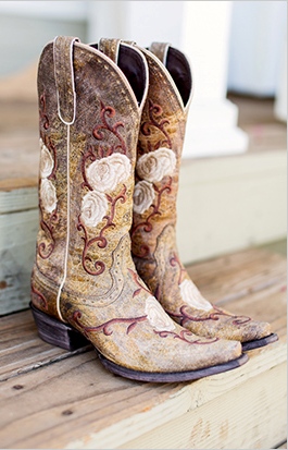 Wedding Cowgirl Boots ~ Buy the Best Boots for Your Wedding